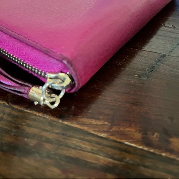 Authentic Gucci Soho Zip Wallet in Pink (Barbie Vibes!) Pebble Leather w Tassel - Picture 13 of 13